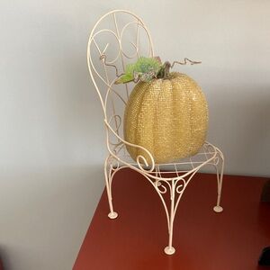 Cream Wire Miniature Chair
